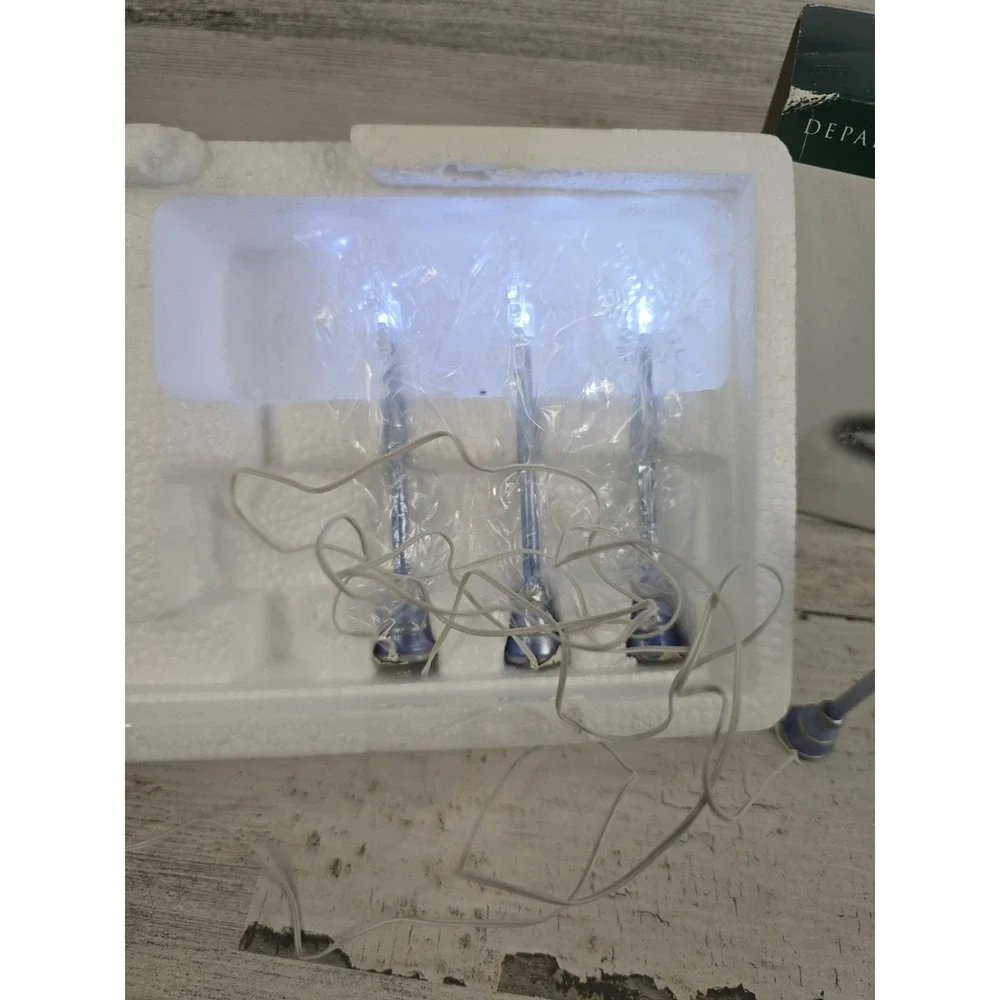 Department 56 Village Accessories Snowflake Light Poles Set of 4 Blue Retired